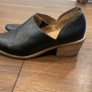 Black Leather Women's Shoes